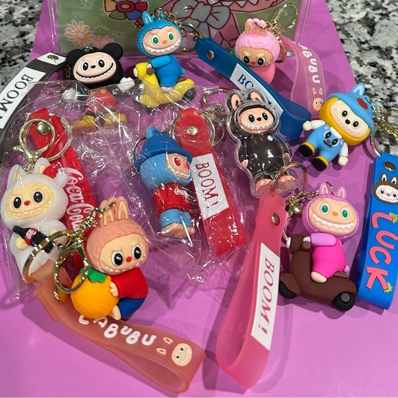 Plastic Labubu Bag filled with 10 Key Chains - Picture 5 of 16